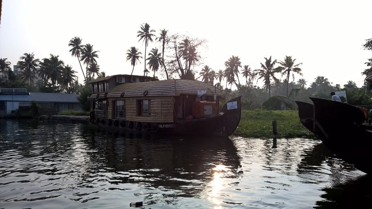 Alleppey: A Travel Guide to Kerala’s Backwaters