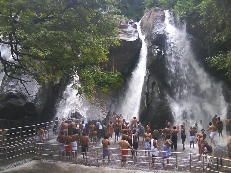 Courtallam: A Travel Guide to the Spa of South India