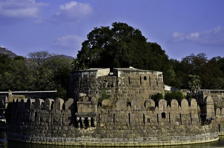 Vellore Fort Day Trip from Chennai: History and Travel Guide