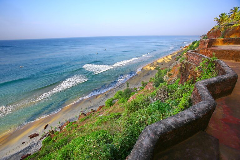 Varkala: A Travel Guide to Kerala’s Cliff Beach
