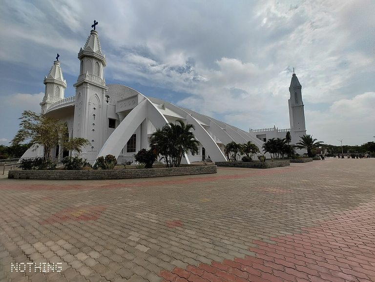 Velankanni: A Travel Guide to the Lourdes of the East